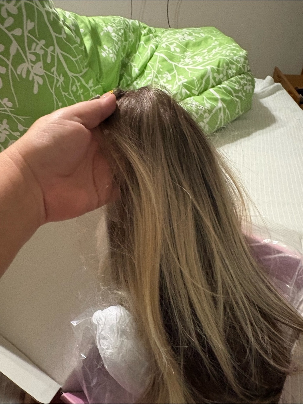 Wig - Picture 4 of 5